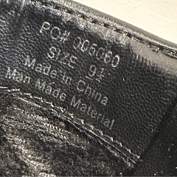 - Journee Collection Women’s Silvy Black Heeled Ankle Bootie NWT Size 9.5 - Picture 8 of 10